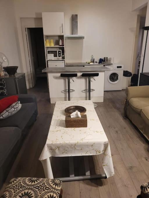 Appartement 2 Chambres 1 Salle De Bain Paris 8Eme Champs Elysees Exterior foto